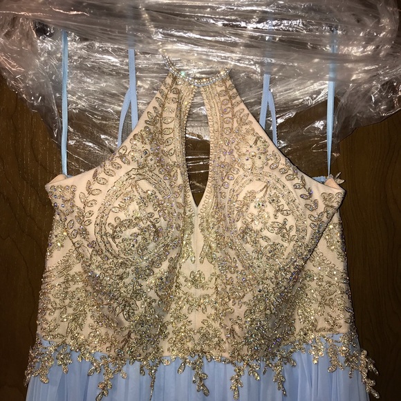 Prom/Graduation Dress - Picture 2 of 8